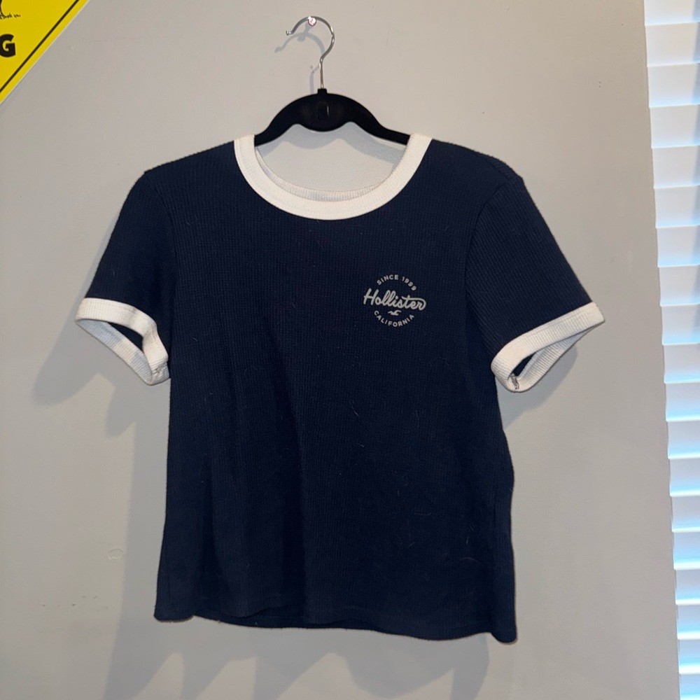 Hollister Blue and White Short Sleeve Tees